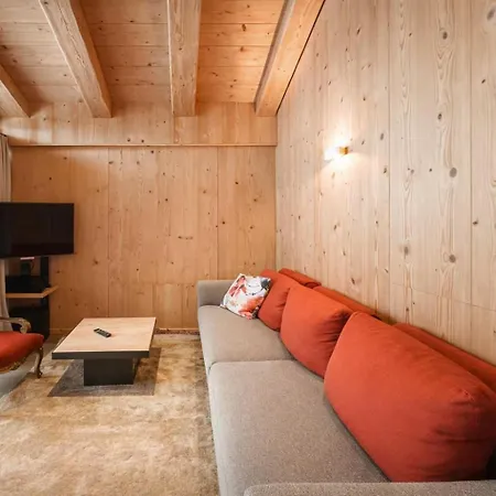 Bike - Balcony Pool And Sauna Access *